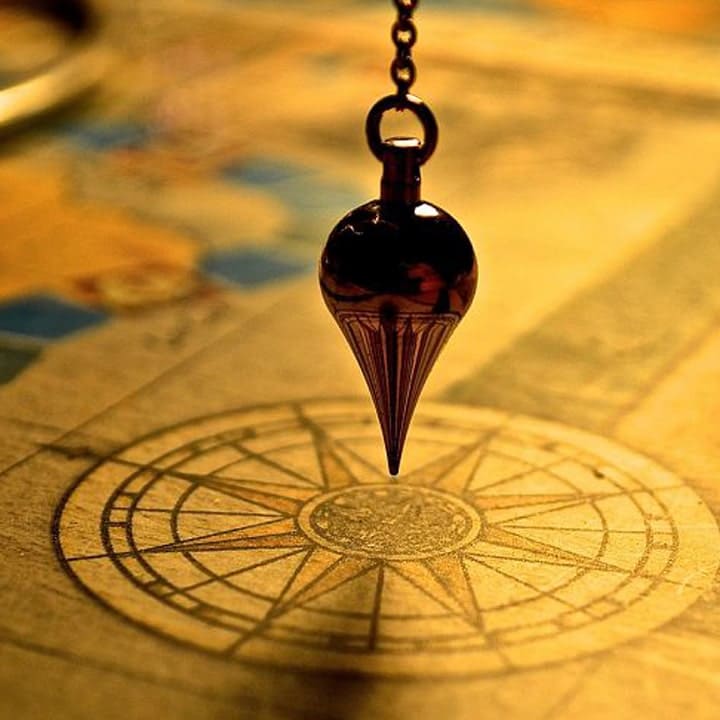 Tarot Card Reader for Events & Celebrations.