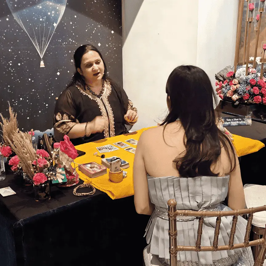 Tarot Card Reader for Events & Tarot Card Reader